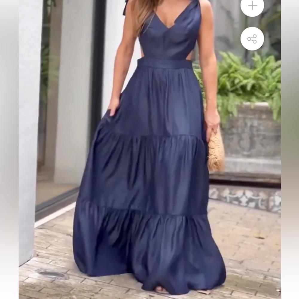 V neck open waist maxi